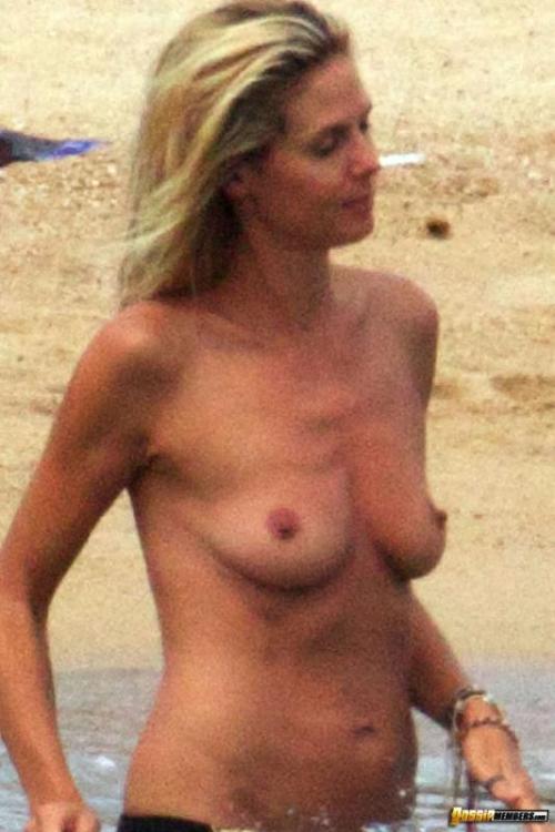 Heidi Klum looses her top on the beach&#8230;#1
