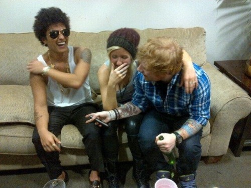 "@BrunoMars: @elliegoulding @edsheeran and I after tonights show in St. Louis. Thanks Ed for coming up and jammin wit us tonight."