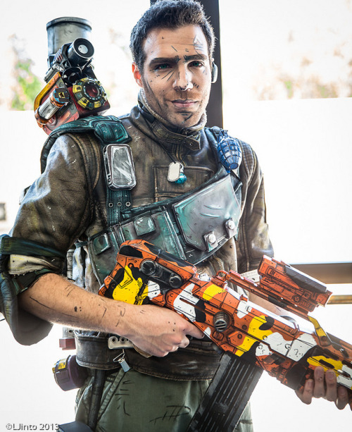 
Axton from Borderlands 2
Cosplay by RebelliousDantePhotograpy by LJinto

This is the only cell-shading face makeup I&#8217;ve seen where it looks right. This is awesome.