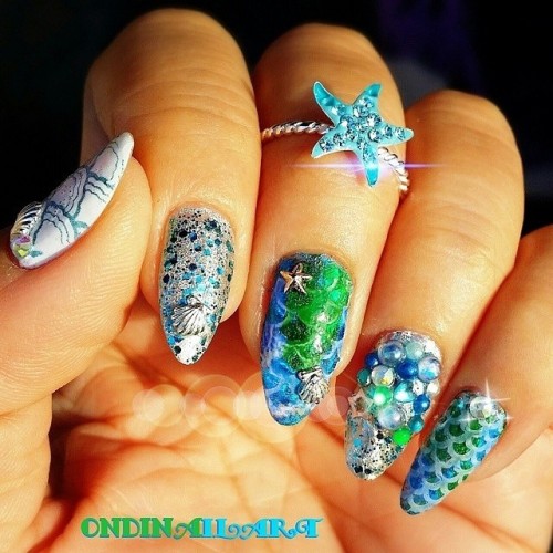 Mermaid nails Credit to @ondinailart (http://ift.tt/1yJsVc5)