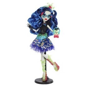 momdusa:

mydollstuff:

I found these on the target website as well

I love her hair and she should probably be turned into Moanica post haste (not like I don’t like them, I just see so much custom potential minus the tedious reroot!) Plus- ANOTHER GHOULIA, YAY!
