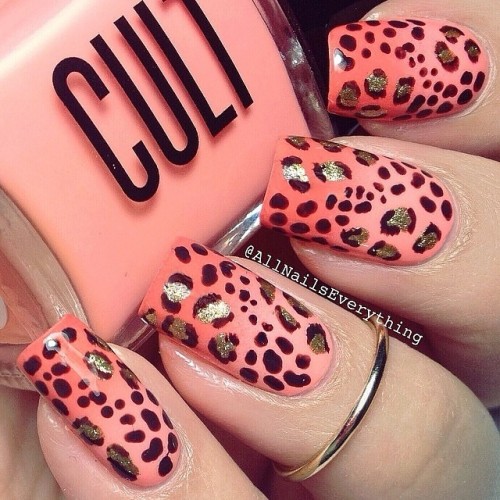Love or not? Credit to @allnailseverything...
