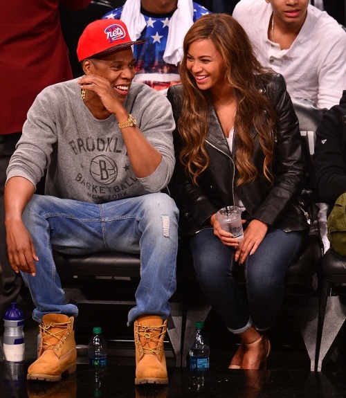 Beyoncé and Jay Z at the Brooklyn Nets game (May 2)