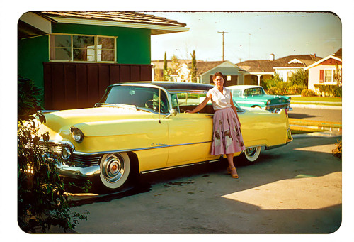 imperialgoogie:

memories65:

The yellow Cadillac, 1956. 

Let’s go for a spin!
