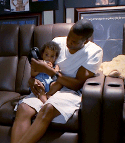 Jay Z Tries To Get Blue To Listen To “Magna Carta Holy Grail”