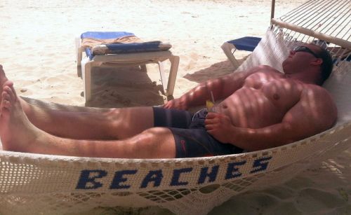 mmmm, hammock and muscle and beach.  what could be better?