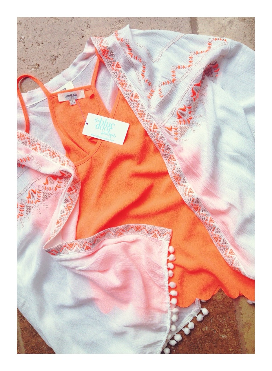 pinkandgreenlivingthedream:

White + neon orange

(All from Blue Door Boutique)