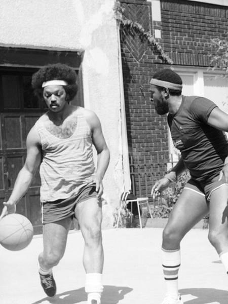 Jesse Jackson and Marvin Gaye playing basketball late 70s/early 80s
