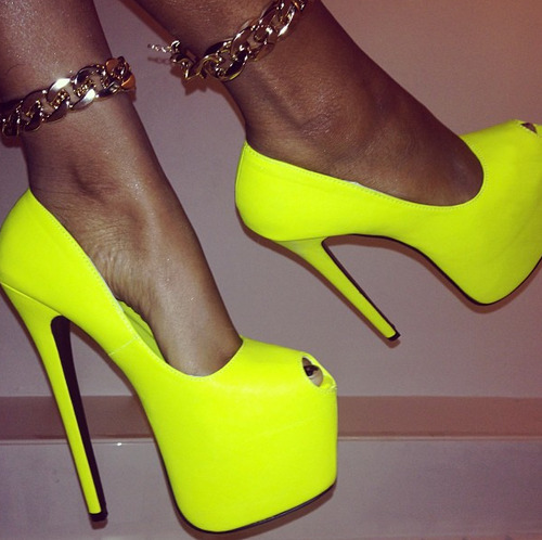 love beauty girl cute fashion heels shoes style luxury amazing yellow gold killer heels 