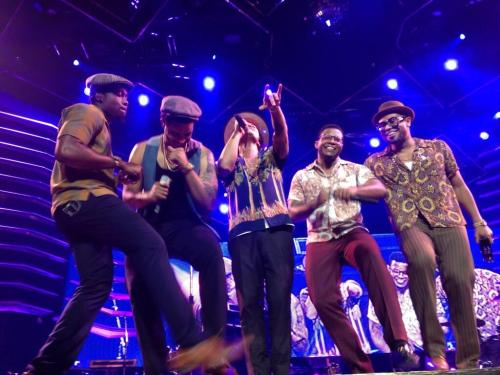 Bruno and The Hooligans on stage in Dallas (x)