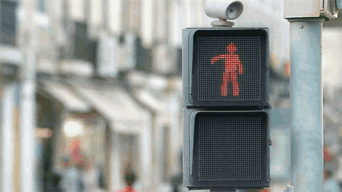 blazepress:

Fun Interactive Dancing Pedestrian Signal Light Makes the Streets Safer