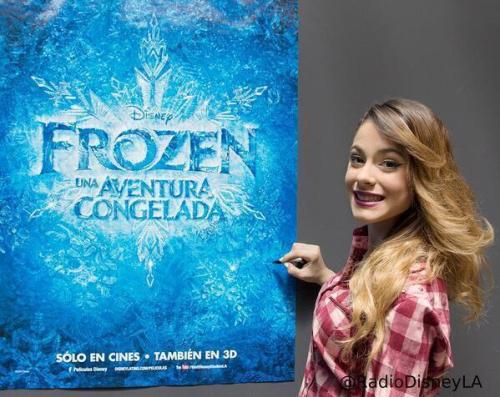 #FrozenMartina Tini interpreta la canción Libre Soy de la nueva película de Disney &#8220;Frozen&#8221;
