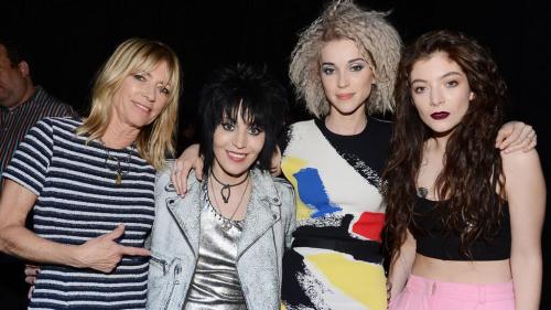fuckyeahstvincent:  Kim Gordon, Joan Jett, St. Vincent and Lorde backstage at the Rock and Roll Hall of Fame Induction ceremony at Brooklyn’s Barclays Center
