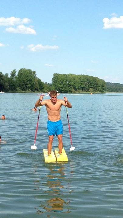 Those Germans think they walk on water. (viaSadzarue)