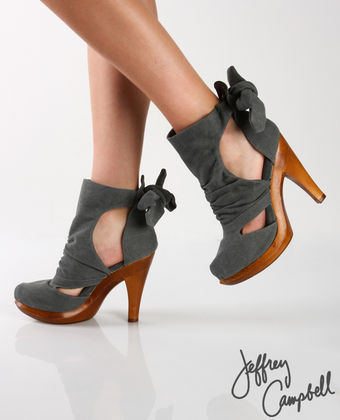 shoes of the day high heel bootie