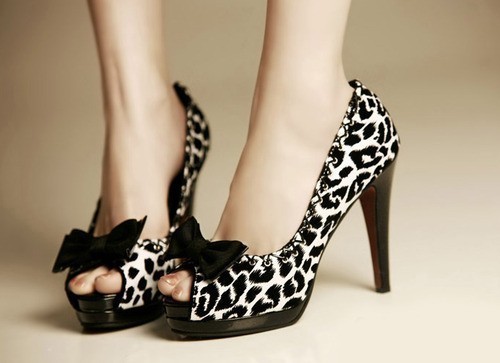 pretty peep toes heels