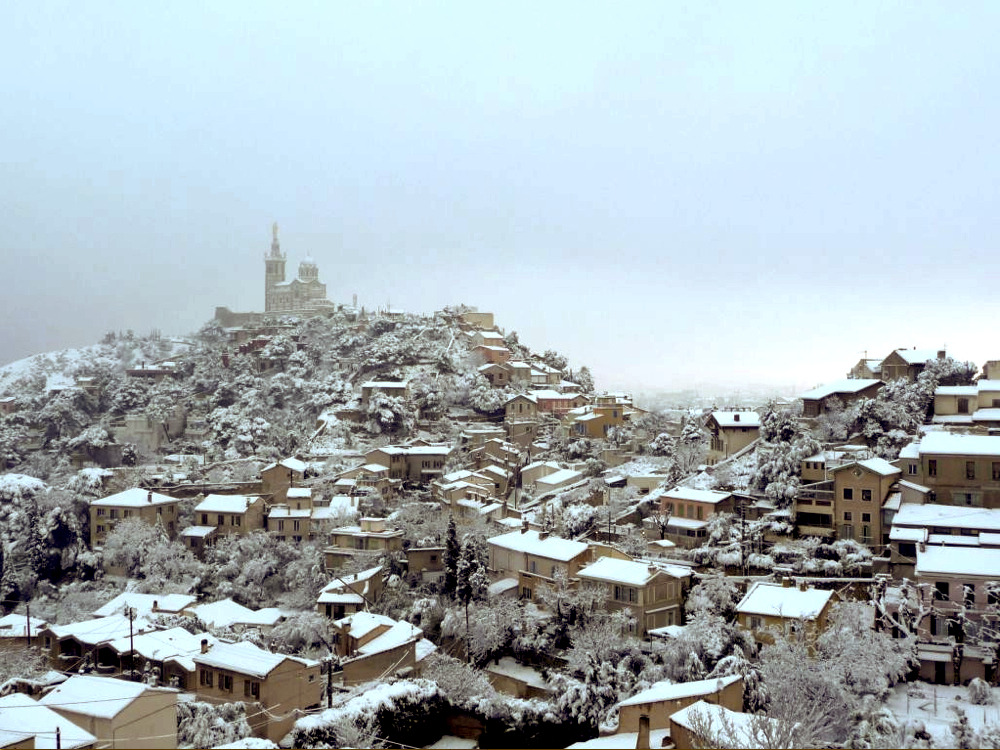 | ♕ | A neve cobriu cidadela - Marseille | por © eu305 | via ysvoice
