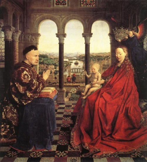 
Ressam  :  Jan Van Eyck  (1395-1441)
Resim  :  The Virgin of Chancellor Rolin (1435)
Nerede  : Louvre, Paris, Fransa
Boyutu  : 66&#160;cm x 62&#160;cm

Bir diğer adıyla &#8220;Madonna of Chancellor Rolin&#8221;, Van Eyck&#8217;in Bakan Rolin&#8217;in isteğiyle Autun&#8217;daki katedral için yapılmıştı. 1805&#8217;te Louvre&#8217;a taşındı ve hala Louvre&#8217;daki tek Van Eyck resmi olarak gururla sergileniyor. Meryem&#8217;in kucağında bebek İsa, Rolin tarafından kutsanıyor. Rolin, bebek İsa karşısında diz çökmüş. Arkada mavi elbiseler içinde bir melek Meryem için bir taç tutuyor. Van Eyck her zamanki detaycılığını bu resimde de konuşturmuş. Meryem&#8217;in elbisesindeki işlemelerden, sütunların üzerindeki oymalara kadar her detay ince ince işlenmiş. 14. yüzyılın bu gizemli ressamından &#8220;The Arnolfini Portrait&#8221; vesilesiyle 7 Mart'ta bahsetmiştim, oto-portresi olduğunu düşünülen bir portre resimden ise 12 Temmuz'da bahsetmiştim, hatırlamak isterseniz tarih linklerine tıklayın.
