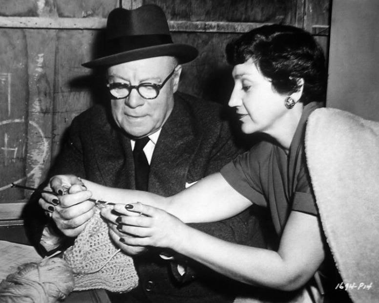 Dorothy Hughes teaches Edmund Gwenn to knit(!) for Sally and Saint-Anne
