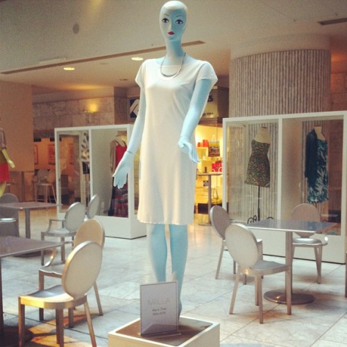 love these mannequins at the fashion theater in