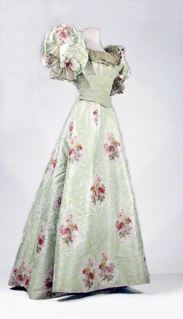 Evening dress, 1890&#8217;s
The next few posts will be from an old Doyle New York auction discovered by American Duchess.  Incredible stuff, just not so incredible pictures, unfortunately.