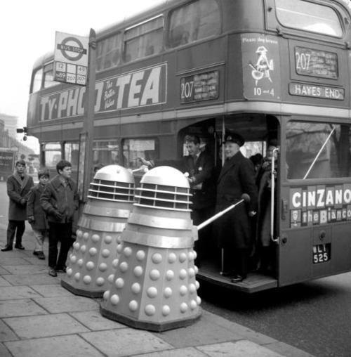 Daleks catching a bus