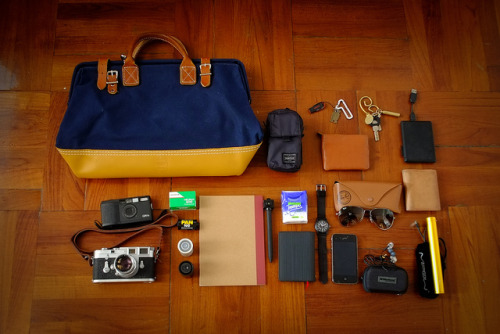 whats in my bag by 43 conan on flickr