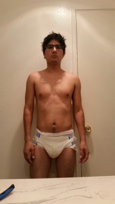 lilboychamp:  Hey there!   Hot diapered man!