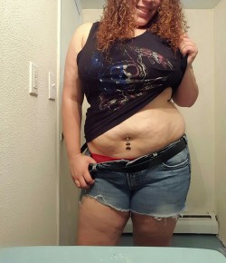 whatpartofbbw:  This lovely lady sent me a submission, but the picture wouldnâ€™t load. So I went to her blog, and grabbed this. I love all the submissions that I get, but DAMN, this is the first one that Iâ€™ve gotten that falls into the â€œMUST. HAVE.