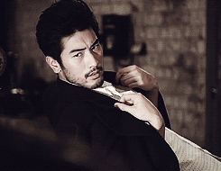saucefactory:  faefever:  Godfrey Gao for Men’s Uno - May 2014  IMAGINE IF HE WAS CAST AS PROFESSOR X. AND IDRIS ELBA WAS CAST AS MAGNETO. IMAGINE. 