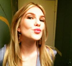 vansatan:  lily rabe * so in love with her * 