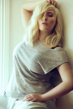 curvee-org:Upcoming Model - Hayley Hasselhoff - Yes, that HasselhoffI bet you didn’t know the &lsquo;Hoff had a daughter, let alone that she’s an up and coming model? From the looks of her latest work, we’ll probably be seeing a lot more of her