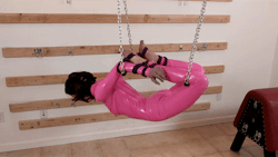 Hannah talks me into putting her into a suspended hogtie /w iron pipes. #bondage #suspension http://j.mp/2sn4tD6