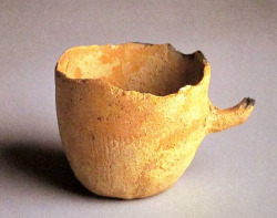 metagnosis:Ancient Japanese Teacup used as reference by Isamu Noguchi