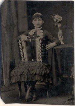 pissprincess:  tuesday-johnson:  ca. 1870’s, [tintype portrait of a young woman with her accordion] via Ebay  babe