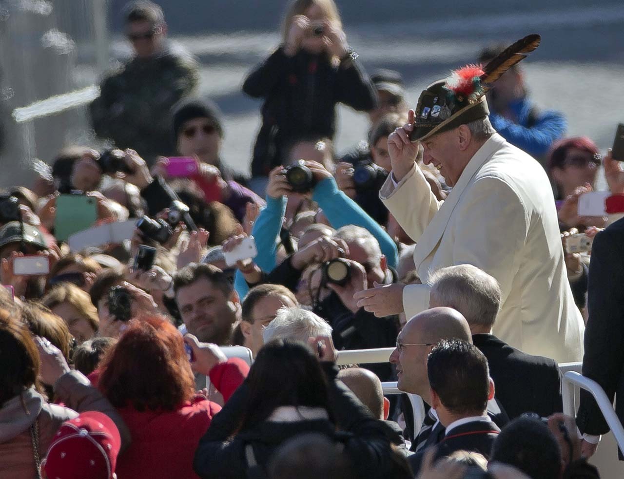 El Papa Francisco, candidato al Nobel de la Paz. El argentino Bergoglio integra una lista de 278 nombres elegidos para disputarse el premio. (AP)