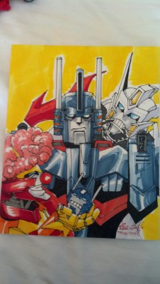 breadsy:  manicscribble:  &ldquo;Rodimus and Drift attempting to make Ultra Magnus smile&rdquo; Seriously everything I wanted out of that prompt and more; Milne is amazing  I love that fucking magnus ball give it to me