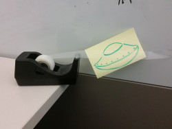 lilysinthefall:   A UFO caught on tape!!!!!!!!!!!!!!  get out 