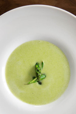 pbs-food:  Today would have been Julia Child’s 102nd Birthday! Fresh Tastes’ Marc Matsumoto creates a variation on a delicious Julia Child’s recipe for Asparagus Soup.  Potage Crème d’Asperges | PBS Food