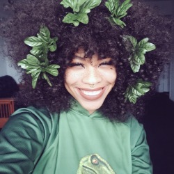 kieraplease:  kieraplease:  I just want to personally thank all the flowers out there that allowed us to stick you in our hair, yall are the real MVPs // ig: kieraplease  Reblogging bc these flowers aren’t a trend, i am spring in human form🌸🌼🌺🌻🌷