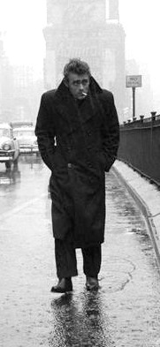 pierppasolini:  James Dean walking through the rainy streets of New York City, 1955.photographed by Dennis Stock 