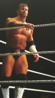 sluttyrollins:  So, this is what Alex Riley has been hiding under that suit. Good lord. Talk about bae. 😍