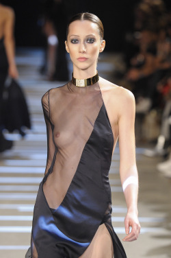 seeyournipples:   On the catwalk  Brilliant sheer clothes on this catwalk model. Thanks for the submission. 