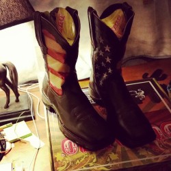 They&rsquo;re all waterproofed and ready for me to wear! #western #boots #merica
