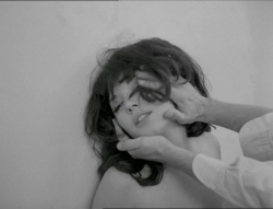 semioticapocalypse:  Sylvie Bréal in «L'homme qui ment» by Alain Robbe-Grillet. 1968  [::SemAp FB || SemAp::]