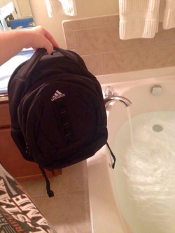armaniblanco:  shanellbklyn:  prettyboyshyflizzy:  dinnicksfimples:  Back to school bath bomb from Lush  Who’s cleaning all this shit up  White children have way too much freedom. #beatwhitekids2k15  bruh, that’s like three back to school programs