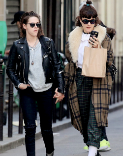 kristensource:  March 14 | Kristen Stewart &amp; Soko Out In Paris ♥   So loving this!  So fucking cute together!But jesus, tabloids, can you just knock it off with the “Kstew dating Soko to get back at Robert” BS?  That shit is OVER already!