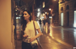 a-single-step-to-freedom:  confusedrower: funnygurl1979:  sixpenceee:  A New App That Lets Users’ Friends ‘Virtually Walk Them Home At Night’ Is Exploding In Popularity Tens of thousands of people around the world are now using a free personal-safety