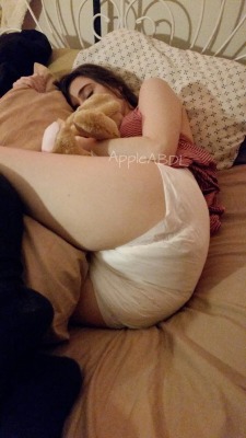 appleabdl:  Had a crummy day but at least I got some diapers and cuddles 