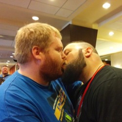 chubbyaddiction:  thelarbear:  sultmhoor:  Omggggggg  I made out with three super hot dudes. This was one of them.  I kissed a bear…